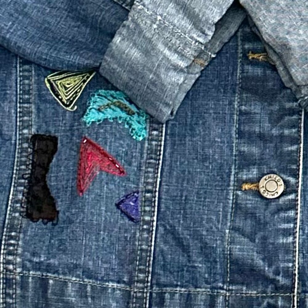 Chico DESIGN Denim Jacket Embroidered Beaded Silk APPLIQUE Gecko Accents - Picture 2 of 13